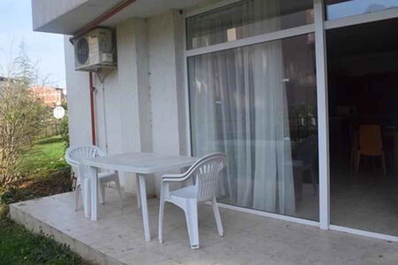 Yves 2 Bed Apart At Sun Village Sunny Beach Not Far Away From The Sea Luaran gambar