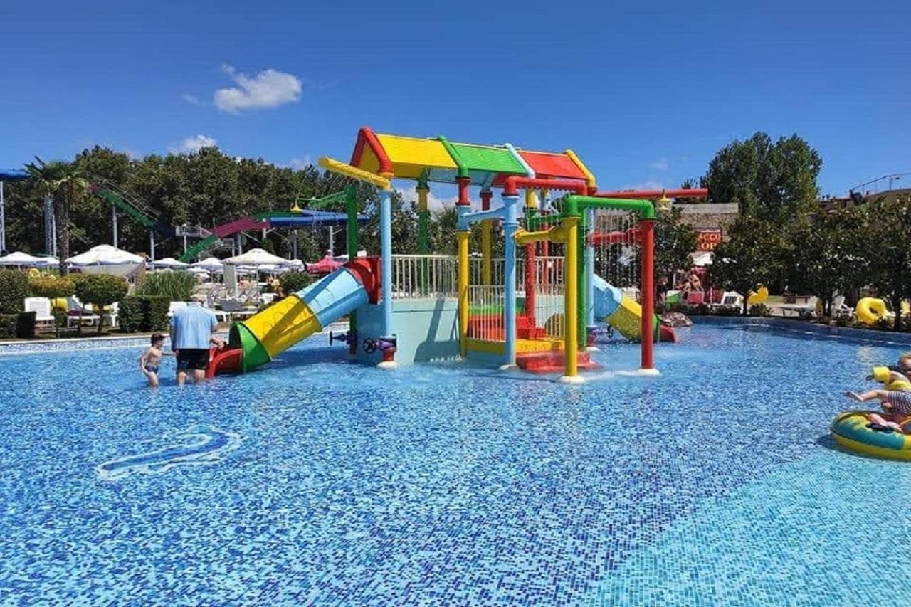 Yves 2 Bed Apart At Sun Village Sunny Beach Not Far Away From The Sea Luaran gambar